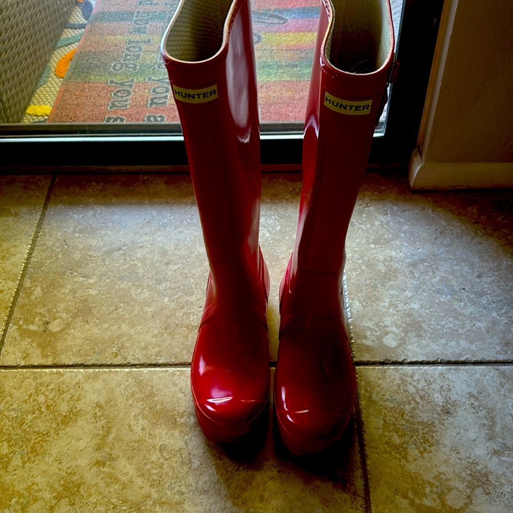 Hunter Rain Boots - Red, women’s size 8